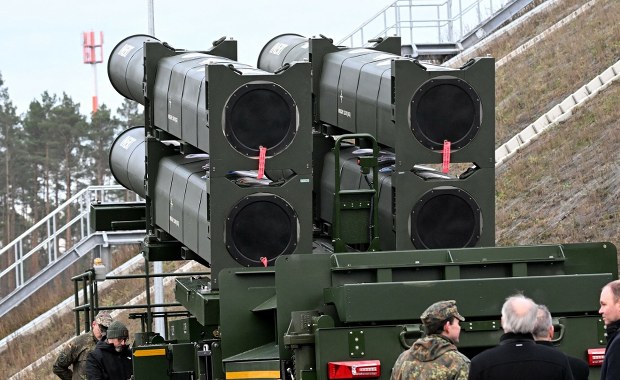 Niemcy mogą zestrzeliwać Oriesznika. Izraelski Arrow już działa