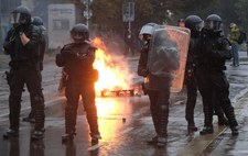 Niemcy: Płonące barykady w Lipsku. Demonstracja w obronie lewicowej ekstremistki