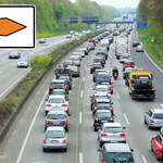 Niemcy: Pomarańczowa strzałka na autostradzie. Co oznacza?