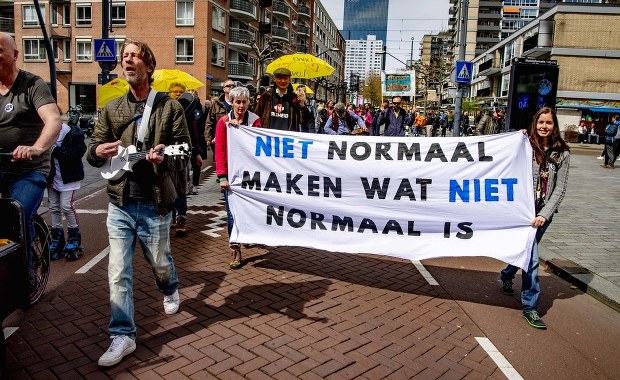 Niemcy: Przeciwnicy koronarestrykcji pod obserwacją wywiadu