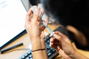 Niemcy: Szczepienia nie po myśli rządu. Musi przesunąć cel