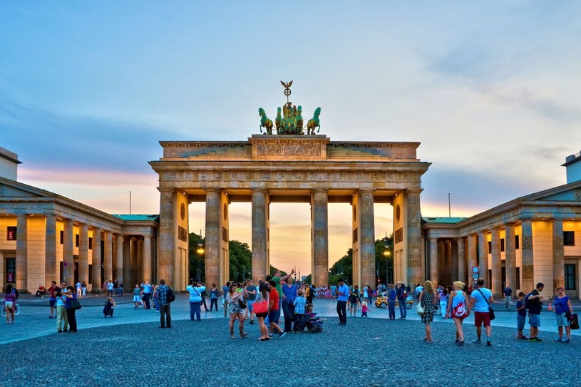 Niemcy tracą pozycję gospodarczego lidera Europy? Na zdj. Brama Brandenburska /123RF/PICSEL