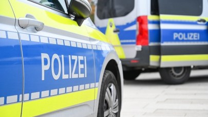 Niemcy: Uczniowie podstawówki znaleźli na boisku zwłoki 19-latki