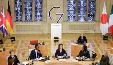 Niemcy usunęły historyczny krzyż z sali obrad G7. Szefowa MSZ: Żałuję