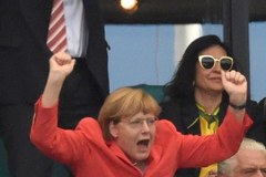 Niemcy wygrali! Tak się cieszy kanclerz Angela Merkel