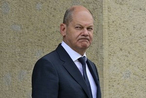 Niemcy wystawili kanclerzowi Scholzowi ocenę. Jest fatalna
