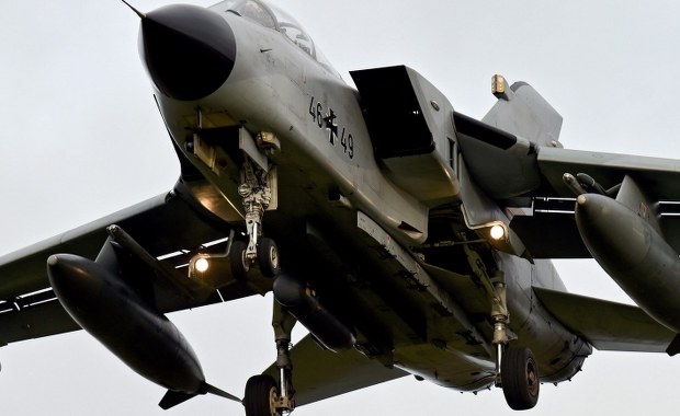 Niemcy wysyłają do walki z IS niesprawne samoloty?