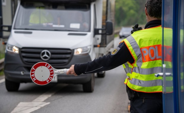 Niemcy zaostrzają kontrole na granicach. Co to oznacza?