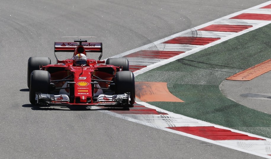 Niemiec Sebastian Vettel /YURI KOCHETKOV /PAP/EPA