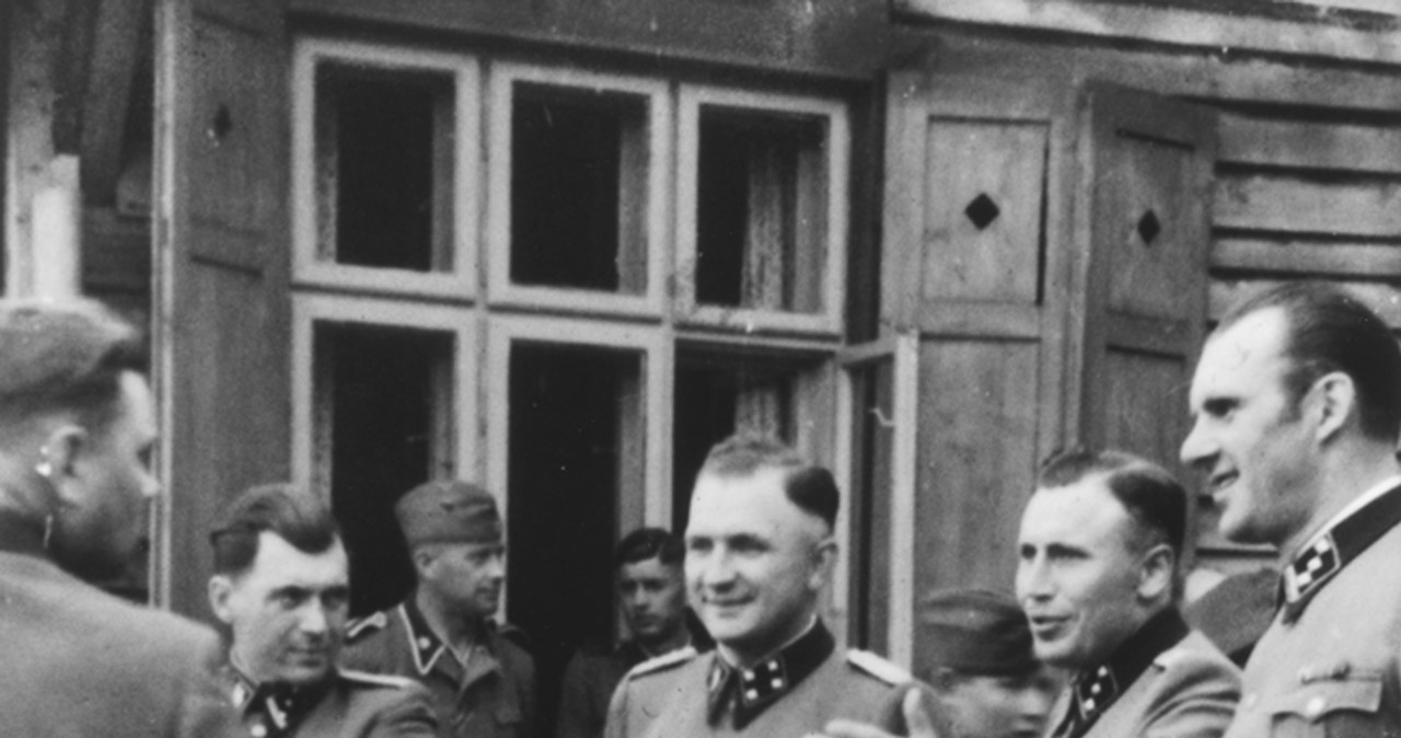 Niemieccy oprawcy (od lewej): komendant z obozu Bergen-Belsen Josef Kramer oraz działający w KL Auschwitz: dr Josef Mengele, zwany "aniołem śmierci", komendant Richard Baer i jego asystent Karl Hoecker /Holocaust Memorial Museum / AFP /AFP