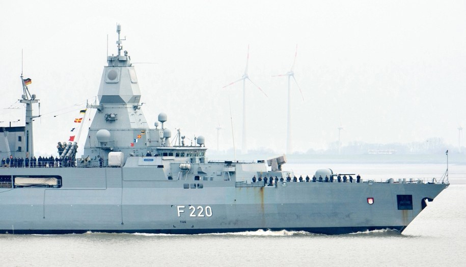 Niemiecka fregata przeciwlotnicza "Hamburg" (zdjęcie archiwalne) /Hauke-Christian Dittrich /PAP/DPA