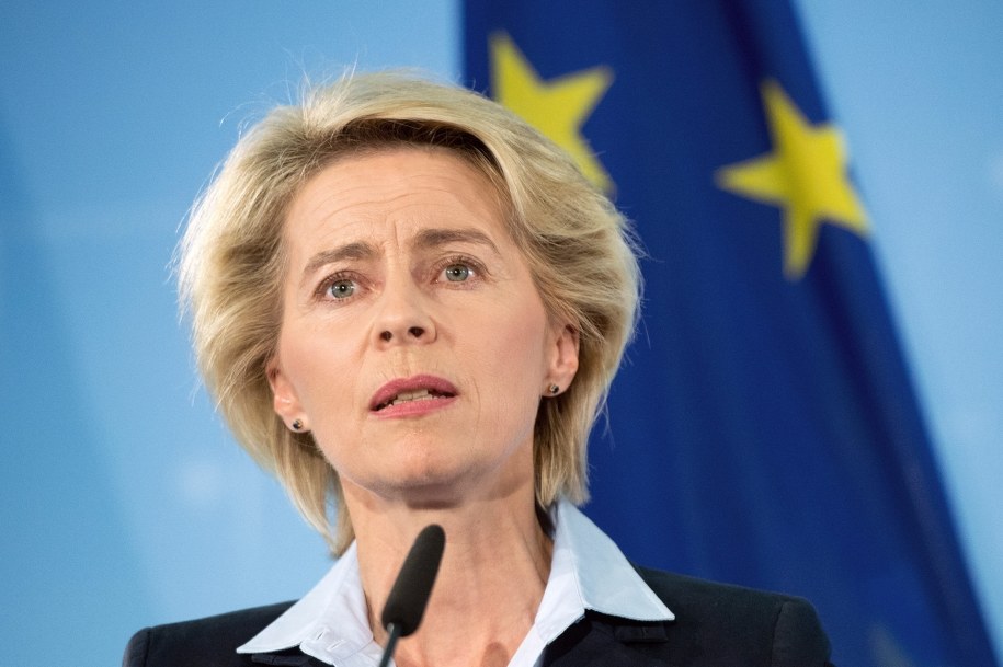 Niemiecka minister obrony Ursula von der Leyen /PAP/EPA/MAURIZIO GAMBARINI /PAP/EPA