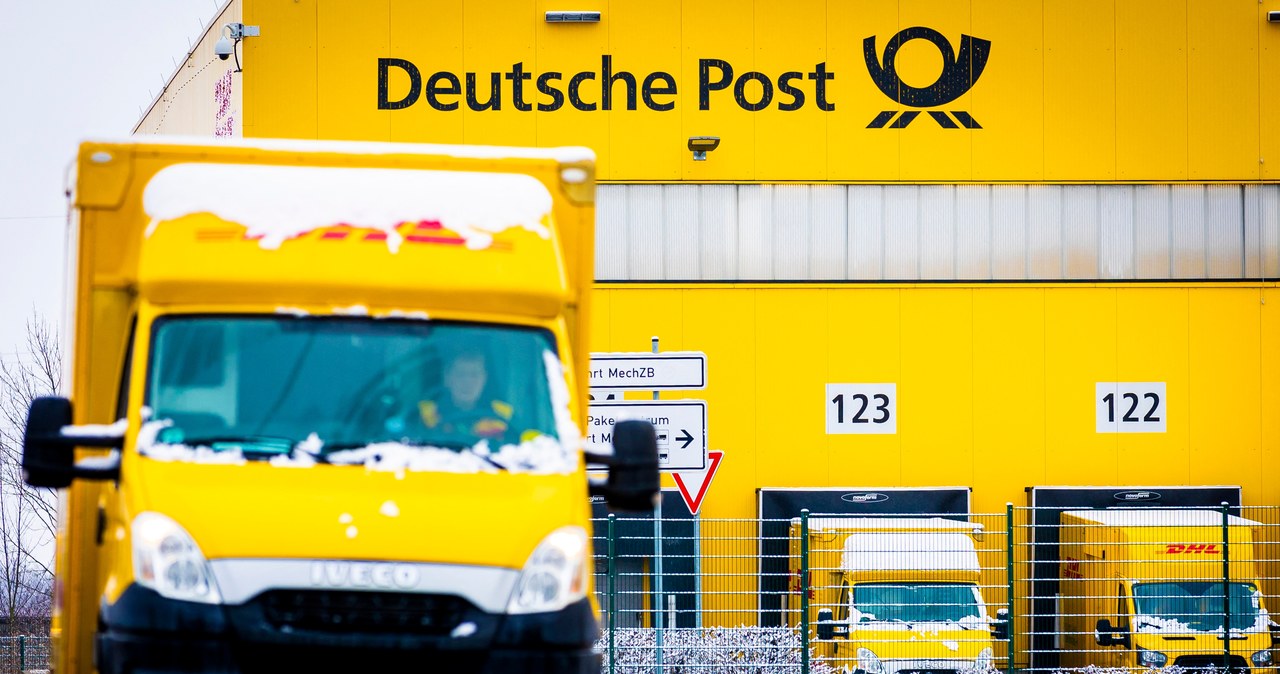 Niemiecka poczta (Deutsche Post) należąca do DHL Group zamierza zwolnić 8000 pracowników do końca roku /MORITZ FRANKENBERG / DPA / dpa Picture-Alliance via AFP /AFP