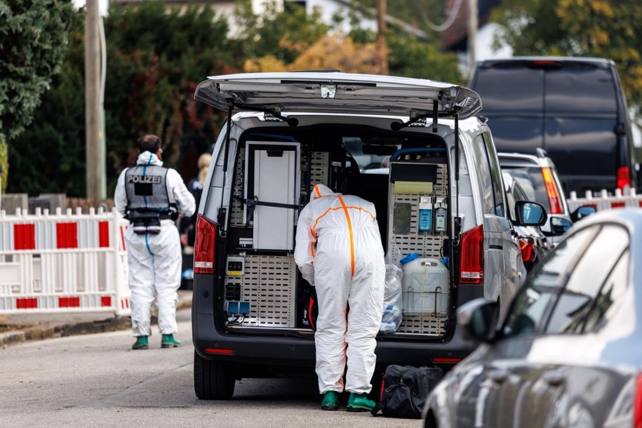 Akcja jak z filmu! Ponad 500 kanistrów chemikaliów pod Hamburgiem, w tle polski wątek