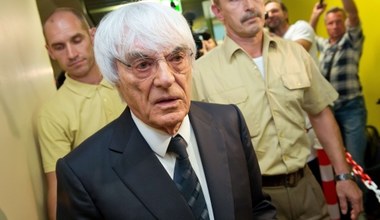 Niemiecka prasa o sprawie Ecclestone'a: "Kupił ich wszystkich"