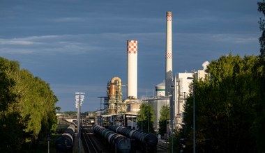 Niemiecka rafineria truje Polskę? Minister klimatu chce wyjaśnień