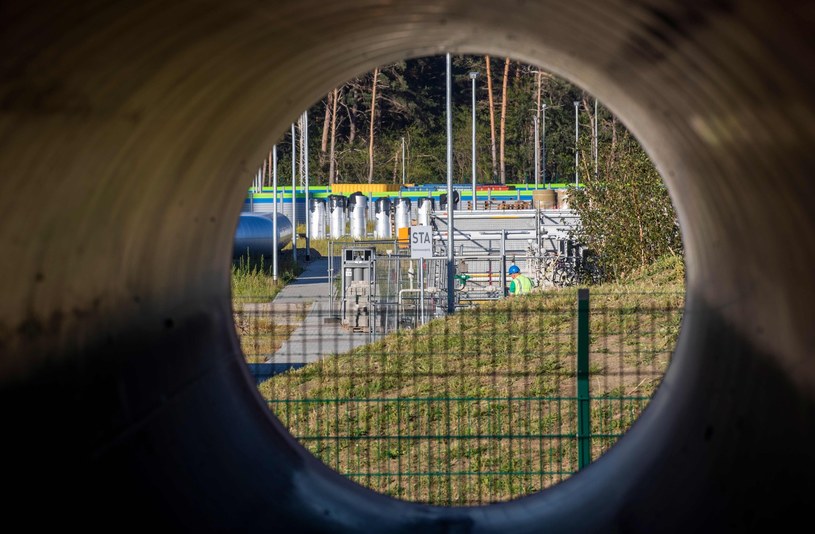 Niemiecki dziennik gospodarczy pisze o planach wznowienia od 5 grudnia budowy gazociągu Nord Stream 2 /ODD ANDERSEN /AFP