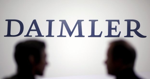 Niemiecki gigant motoryzacyjny Daimler został oskarżony o korumpowanie zagranicznych rządów /AFP