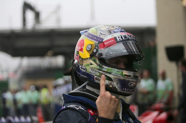 Niemiecki kierowca Sebastian Vettel z Red Bull /Carlos Villalba /PAP/EPA