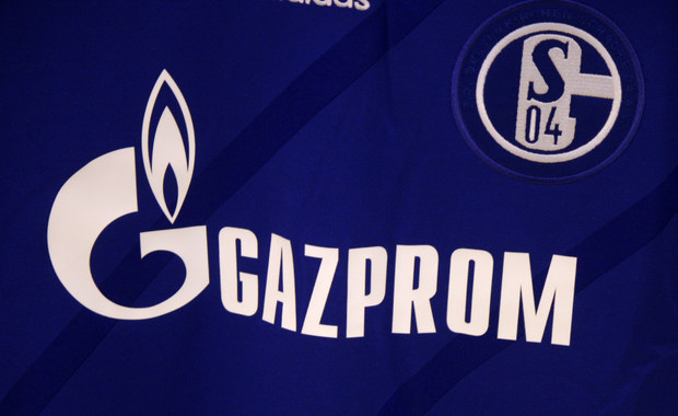 Niemiecki klub Schalke 04 usuwa logo Gazpromu z koszulek piłkarzy