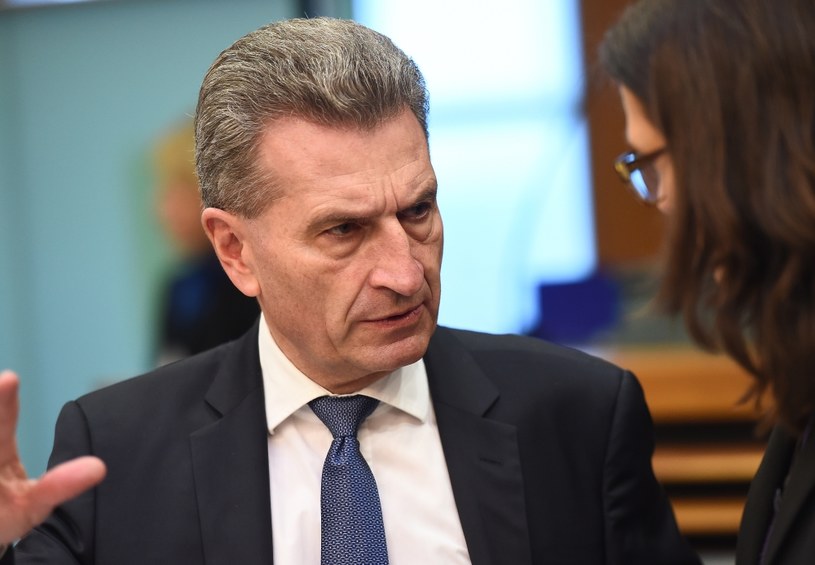 Niemiecki komisarza Guenter Oettinger /AFP