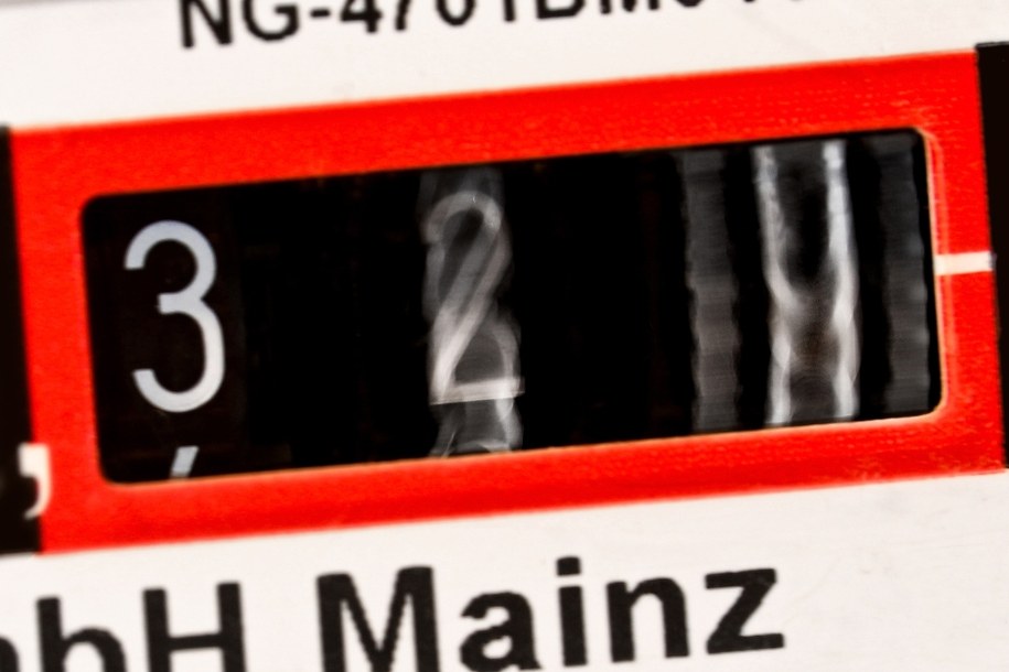 Niemiecki licznik gazu na zdjęciu ilustracyjnym /Sascha Steinbach /PAP/EPA