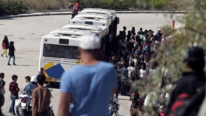 Niemiecki minister ostro krytykuje uchodźców. "Mają pieniądze, strajkują, biorą udział w bójkach"