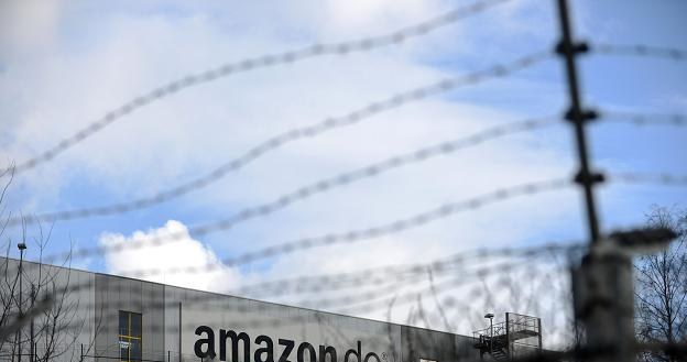 Niemiecki oddział Amazona ma wielkie problemy /AFP