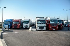 Niemieckie ciężarówki wciąż czekają na odprawę