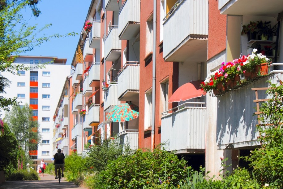 Niemieckie miasto Eisenhüttenstadt kusi darmowym zakwaterowaniem na dwa tygodnie /Shutterstock