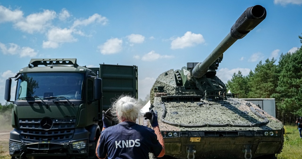 Niemiecko-francuski koncern zbrojeniowy chce przejąć fabrykę w Saksonii /KAY NIETFELD/AFP /AFP