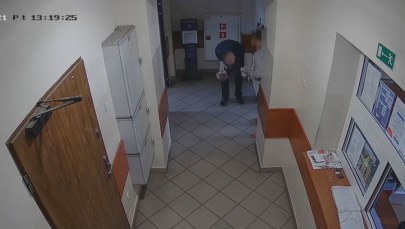 Niemowlę przestało oddychać. Dziecko uratował policjant [NAGRANIE]