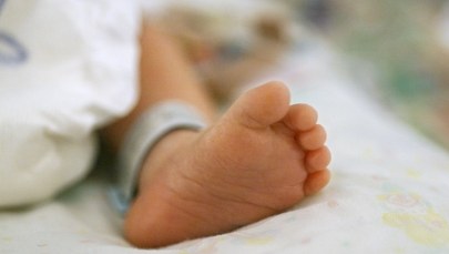 Niemowlę rzucone o podłogę. Nowe informacje ws. dramatu pod Augustowem
