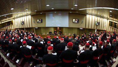 Nieobecność 8 kardynałów-elektorów blokuje konklawe 