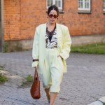 Nieoczywiste połączenia kolorów na jesień, które wyglądają drogo. Styliści je uwielbiają