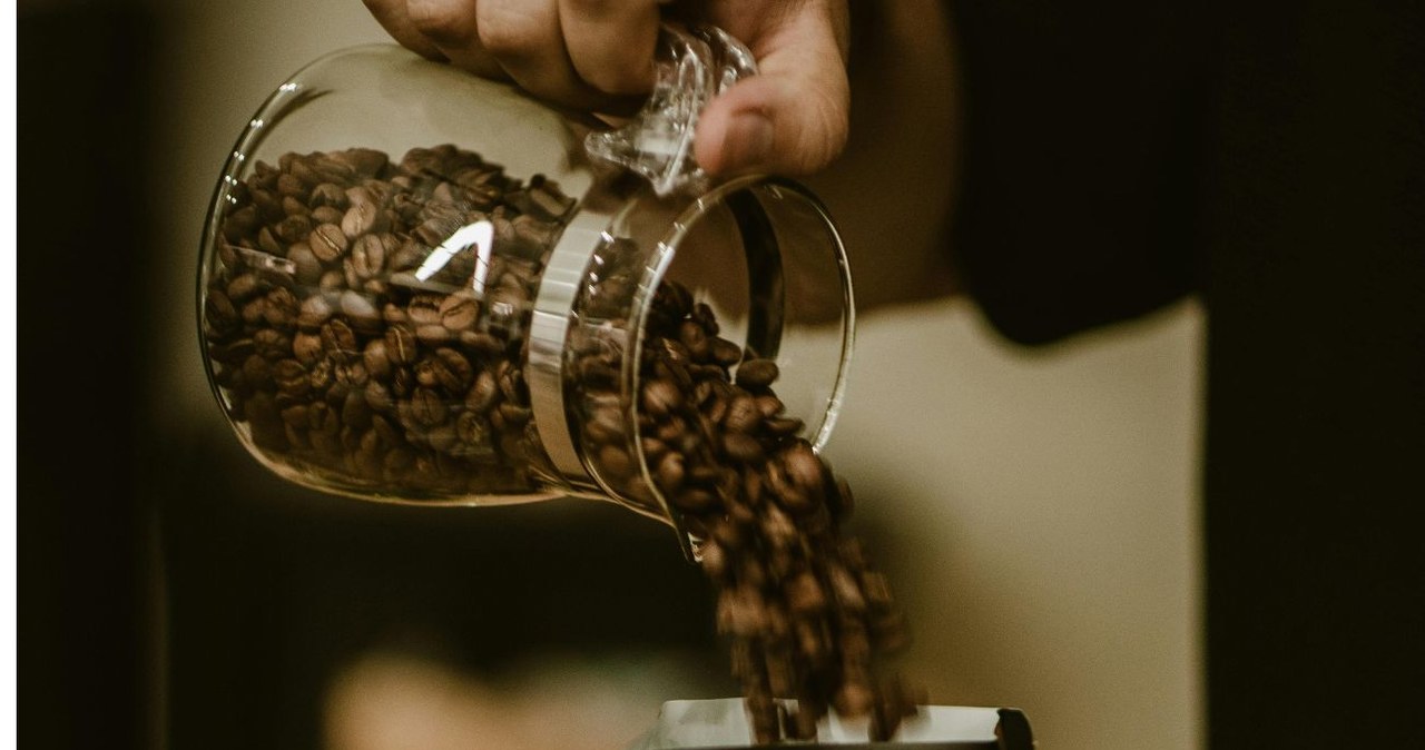 Nieodpowiednio przechowywana kawa może tracić swój aromat i właściwości. /Bia Sousa /Canva Pro