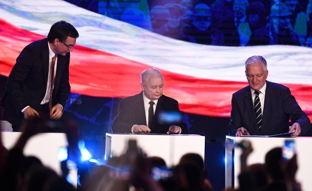 Nieoficjalnie: Będzie potrzebna nowa umowa koalicyjna Zjednoczonej Prawicy