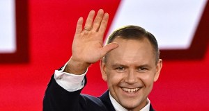 Nieoficjalnie: Karol Nawrocki na wspólnym szkoleniu z rządem