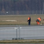 Nieoficjalnie: Obsługa lotniska w Modlinie blokowała firmie Erbud bieżące utrzymanie pasa