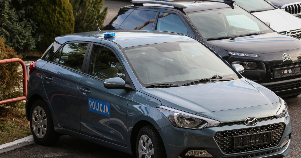 Nieoznakowany radiowóz katowickiej policji (fot. ilustracyjne) /Tomasz Kawka /East News
