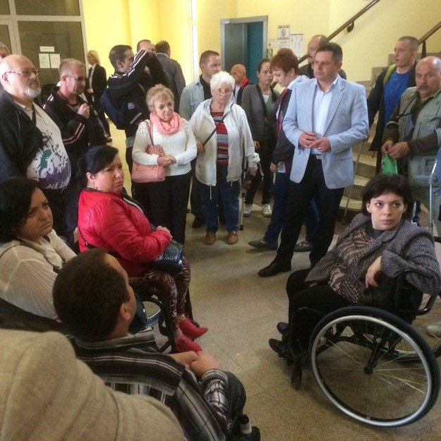 Niepełnosprawni na przyznanie blisko dwóch milionów złotych czekają już prawie rok /Bartłomiej Paulus /RMF FM