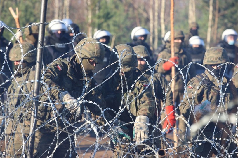 Niepokojąca sytuacja na granicy Polski /LEONID SHCHEGLOV/AFP/East News /East News