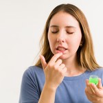 Niepokojące objawy w jamie ustnej. Lepiej ich nie lekceważ