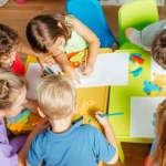 Niepokojące odkrycie: Dziesiątki groźnych chemikaliów w organizmach małych dzieci