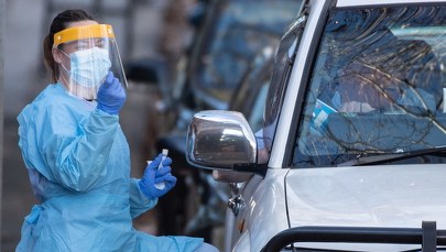 Niepokojący wzrost zakażeń SARS-CoV-2 w Australii. Wracają obostrzenia