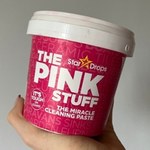 Niepozorna, a działa cuda! Kultowa różowa pasta za pół ceny w Super-Pharm