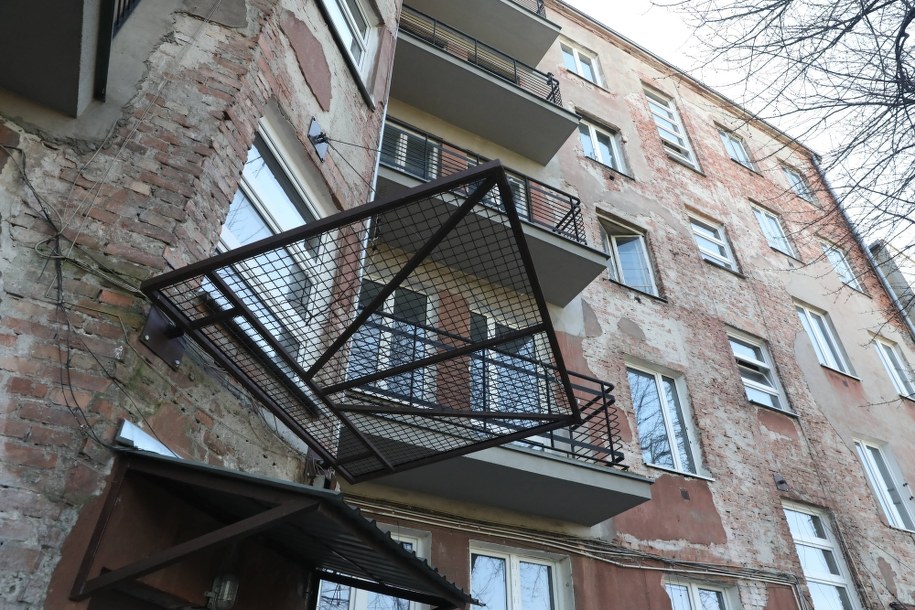 Nieruchomość przy ul. Skaryszewskiej 11 w Warszawie /Tomasz Gzell    /PAP