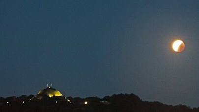 Niesamowity "Krwawy Księżyc". Zobacz całkowite zaćmienie!