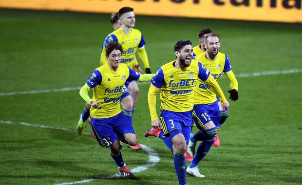 Niespodzianka w Pucharze Polski: Pierwszoligowa Arka Gdynia w finale!