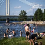 Niespodziewane upały zalały północ Europy. Ludzie kładli się obok lodówek 